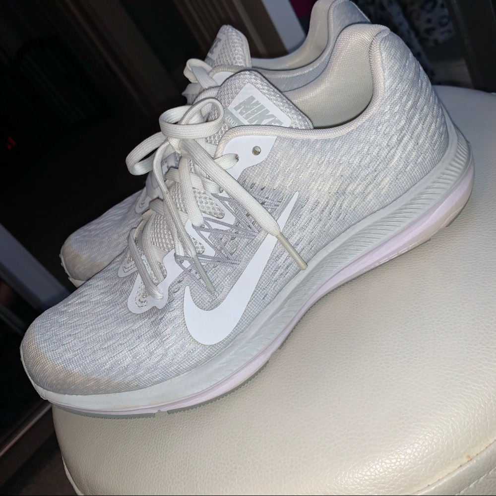 Nike tennis shoes